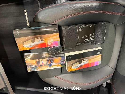 Mercedes-Benz A180 Business Solution AMG 136pk 2020 A-klasse, N-787-RK