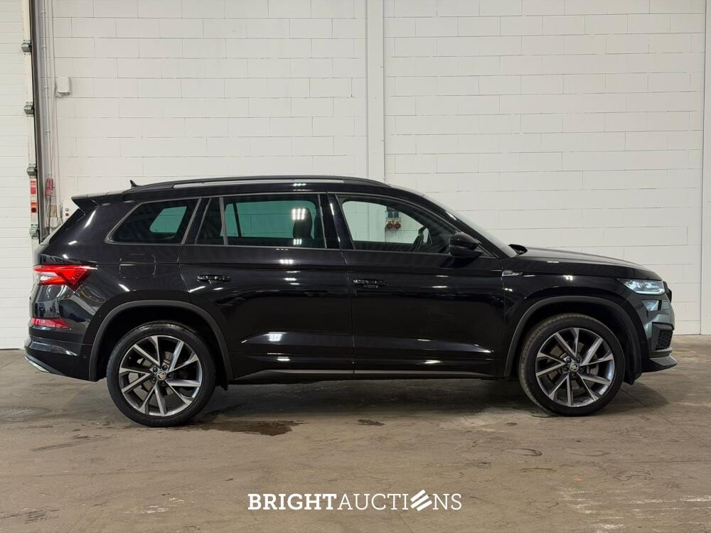 Škoda Kodiaq 4x4 Sportline Business 7p 2.0 TSI 190pk 2022, P-353-NB