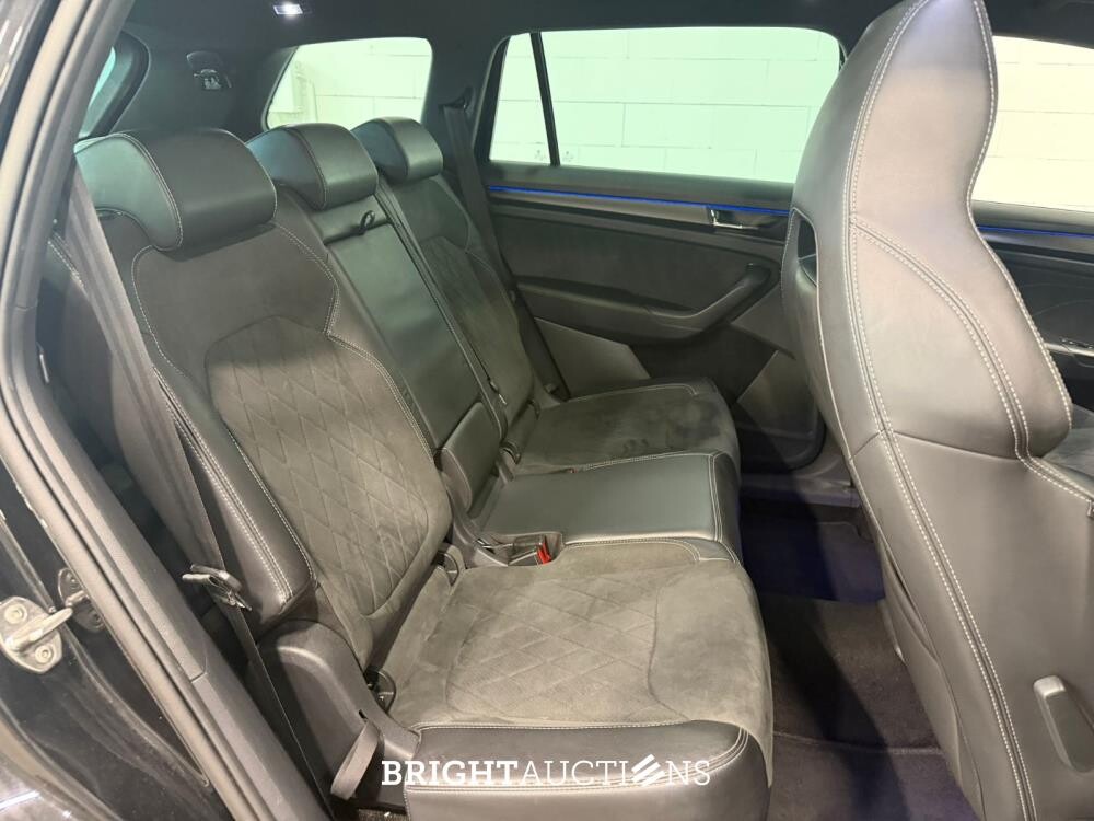 Škoda Kodiaq 4x4 Sportline Business 7p 2.0 TSI 190pk 2022, P-353-NB