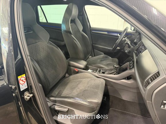 Škoda Kodiaq 4x4 Sportline Business 7p 2.0 TSI 190pk 2022, P-353-NB