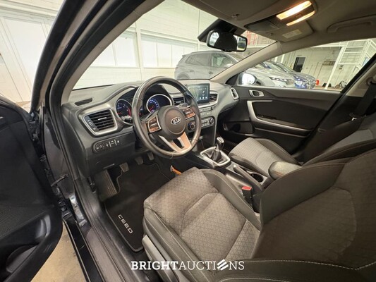 Kia Ceed Sportswagon DynamicLine 1.6 CRDi 116pk 2018 (Origineel-NL), XB-722-S