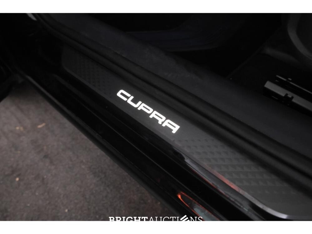 CUPRA Formentor E-Hybrid Business 1.5 TSI 167pk 2025, JRK-57-K