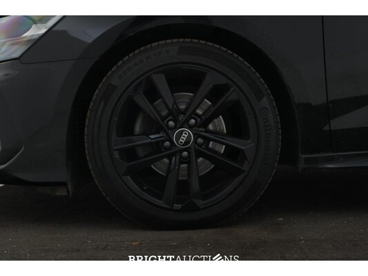 Audi A3 Sportback 30 S edition TFSI 122pk 2022, JLR-80-R