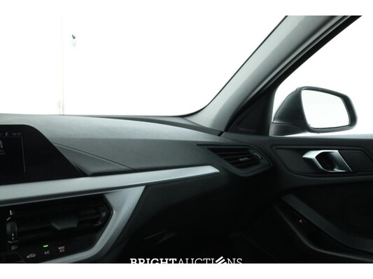 BMW 118i 1-serie High Executive Edition 141pk 2020 1-Serie, JVH-62-G