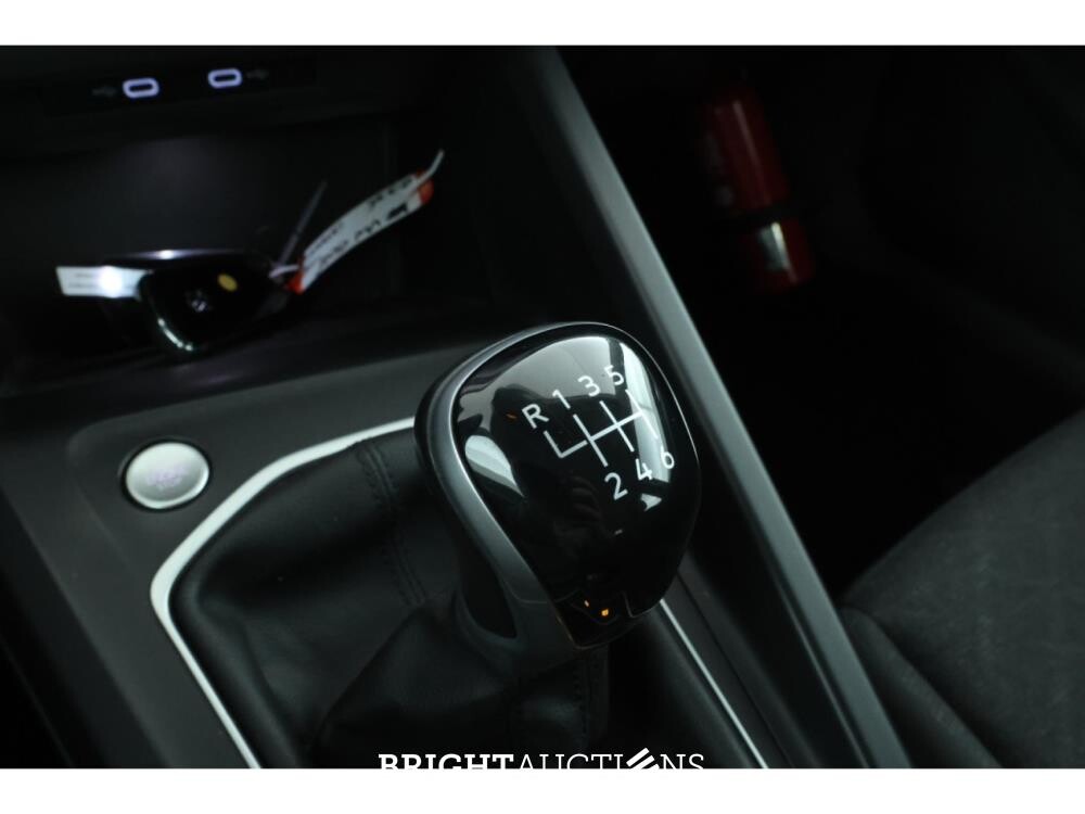 Volkswagen Golf Life Business 1.0 TSI 111pk 2021, KDR-05-V