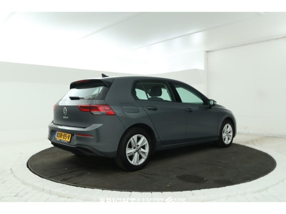 Volkswagen Golf Life Business 1.0 TSI 111pk 2021, KDR-05-V