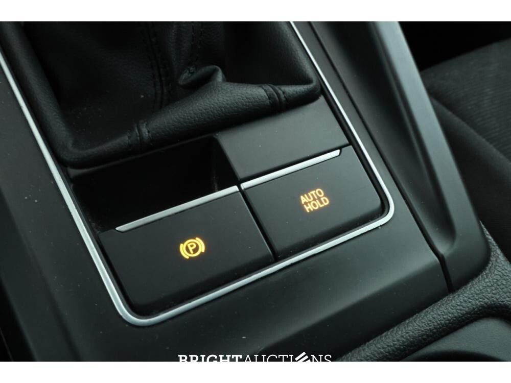 Volkswagen Golf Life Business 1.0 TSI 111pk 2021, KDR-05-V