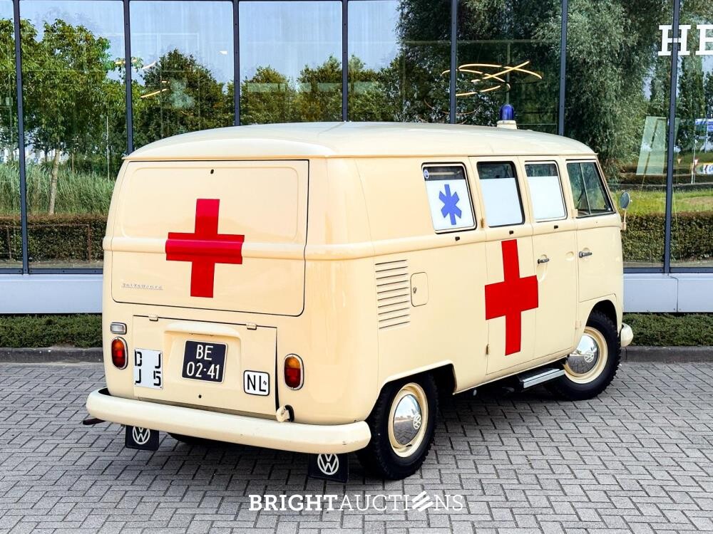 Volkswagen T1 Ambulance Transporter 1500-27 1965, BE-02-41