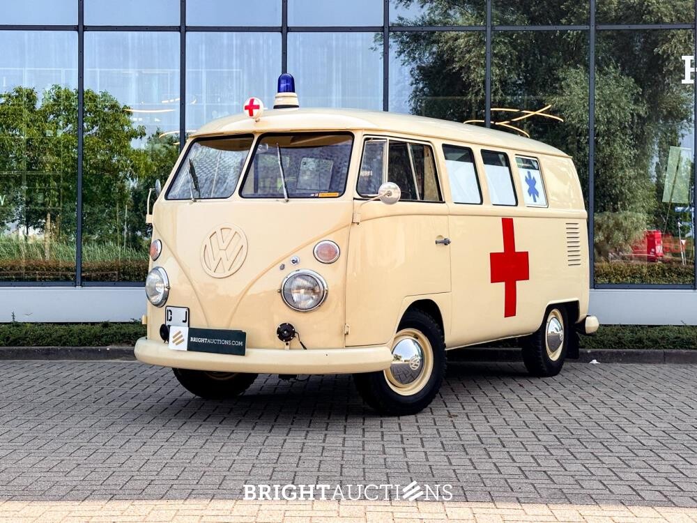 Volkswagen T1 Ambulance Transporter 1500-27 1965, BE-02-41