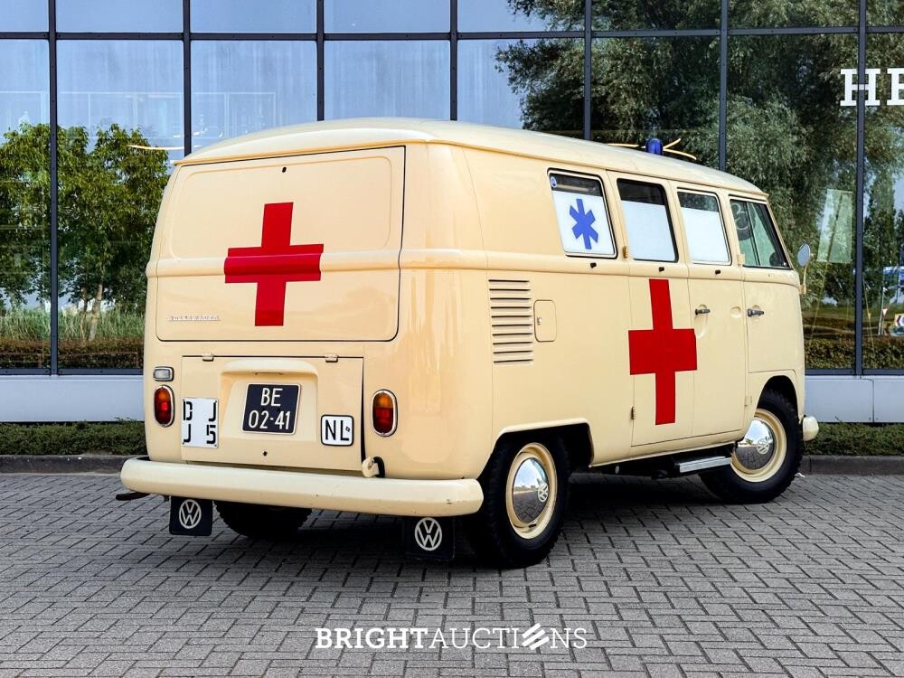 Volkswagen T1 Ambulance Transporter 1500-27 1965, BE-02-41