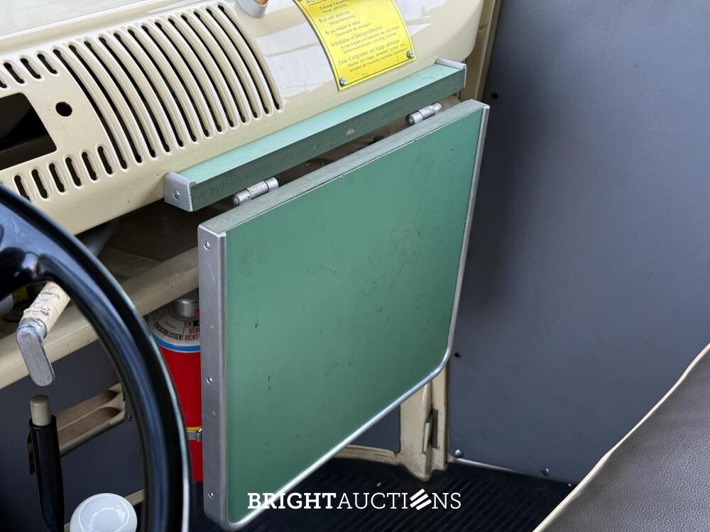 Volkswagen T1 Ambulance Transporter 1500-27 1965, BE-02-41