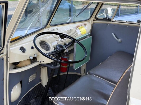 Volkswagen T1 Ambulance Transporter 1500-27 1965, BE-02-41
