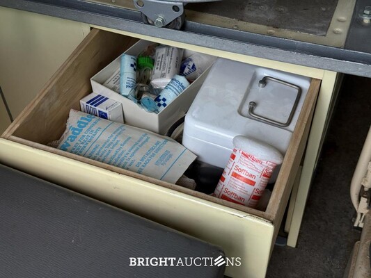 Volkswagen T1 Ambulance Transporter 1500-27 1965, BE-02-41