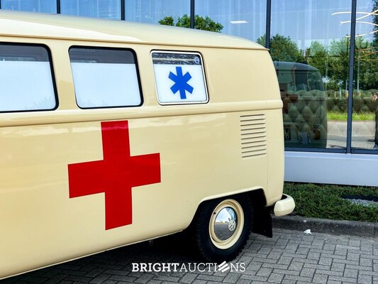 Volkswagen T1 Ambulance Transporter 1500-27 1965, BE-02-41