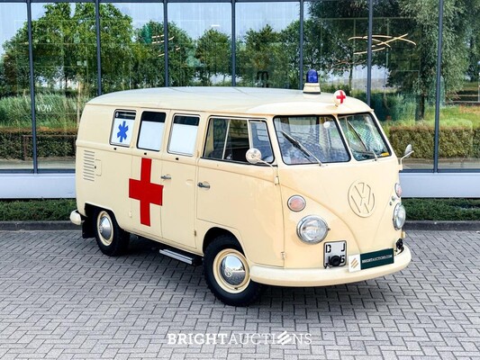 Volkswagen T1 Ambulance Transporter 1500-27 1965, BE-02-41