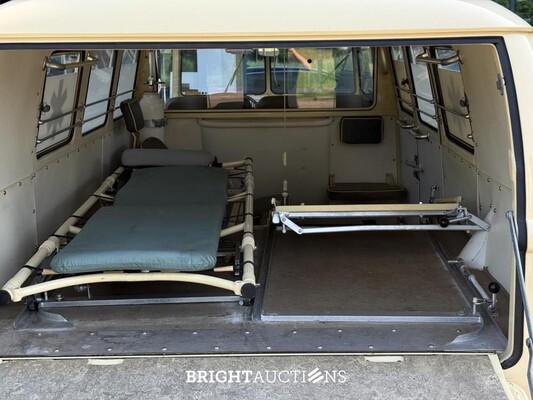 Volkswagen T1 Ambulance Transporter 1500-27 1965, BE-02-41