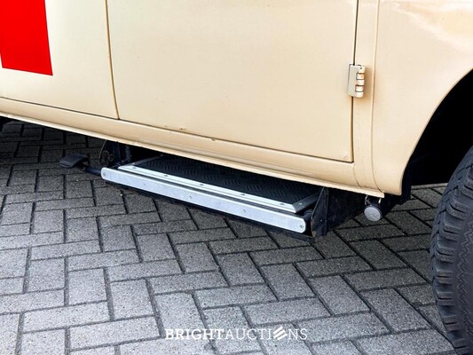 Volkswagen T1 Ambulance Transporter 1500-27 1965, BE-02-41