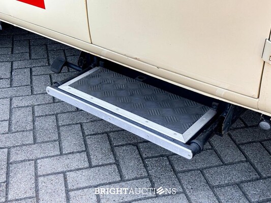 Volkswagen T1 Ambulance Transporter 1500-27 1965, BE-02-41