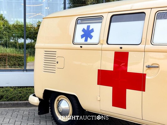 Volkswagen T1 Ambulance Transporter 1500-27 1965, BE-02-41