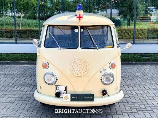 Volkswagen T1 Ambulance Transporter 1500-27 1965, BE-02-41