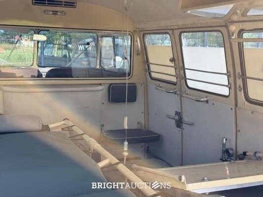 Volkswagen T1 Ambulance Transporter 1500-27 1965, BE-02-41