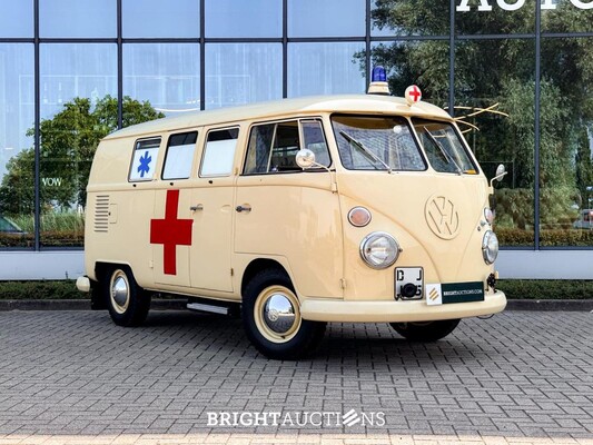 Volkswagen T1 Ambulance Transporter 1500-27 1965, BE-02-41