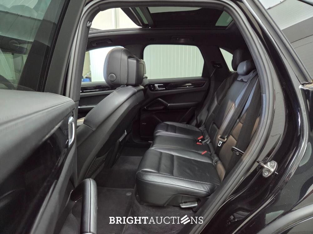 Porsche Cayenne S 2.9 441pk 2017, K-029-DL