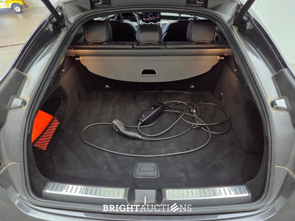 Mercedes-Benz GLC300e Coupé Business Solution AMG 4MATIC 333pk 2022 (Origineel-NL) GLC-Klasse, P-821-KR