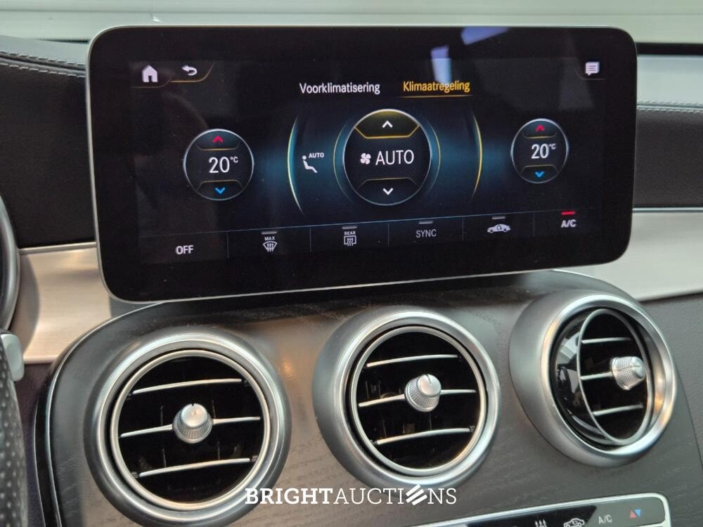 Mercedes-Benz GLC300e Coupé Business Solution AMG 4MATIC 333pk 2022 (Origineel-NL) GLC-Klasse, P-821-KR