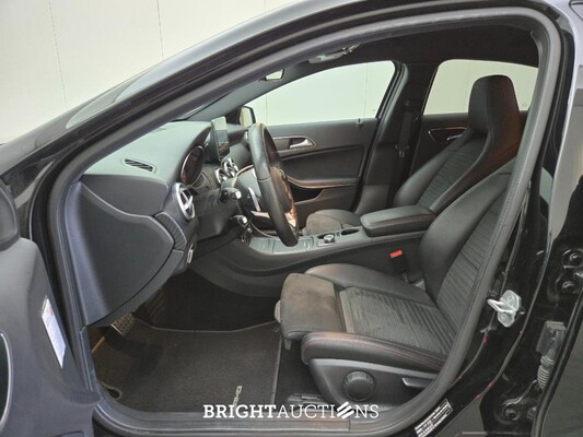 Mercedes-Benz A160 Ambition 102pk 2017 (Origineel-NL) A-klasse, NP-306-B