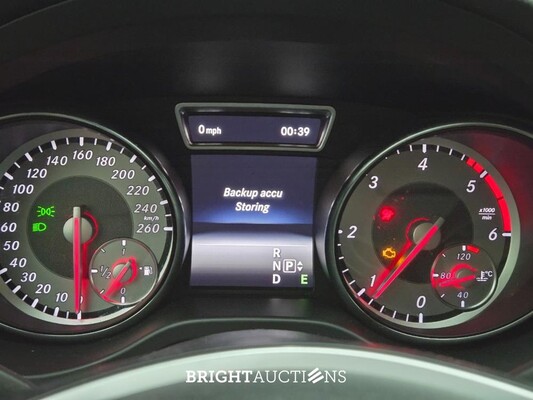 Mercedes-Benz CLA180 Lease Edition CDI 109pk 2015 (Origineel-NL) CLA-Klasse, 7-ZRJ-85