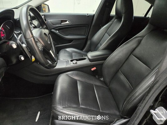 Mercedes-Benz CLA180 Lease Edition CDI 109pk 2015 (Origineel-NL) CLA-Klasse, 7-ZRJ-85