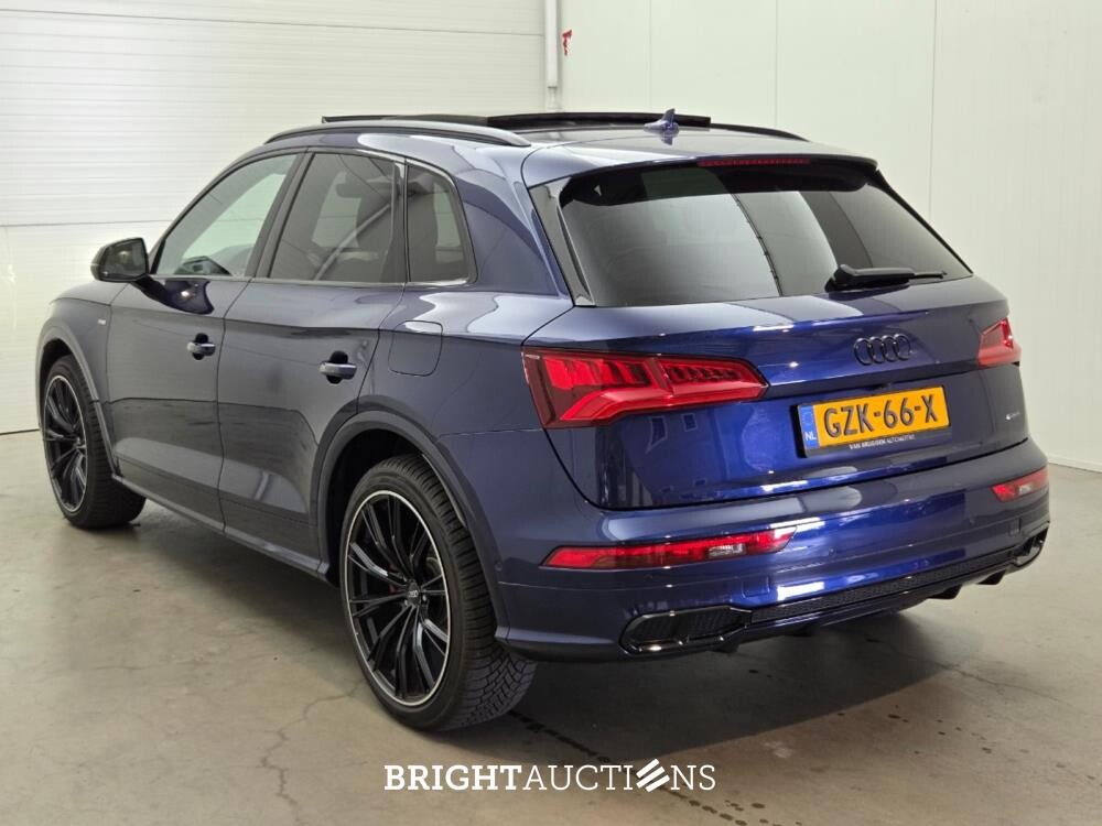 Audi Q5 55 TFSI e Competition Quattro 394pk 2020, GZK-66-X