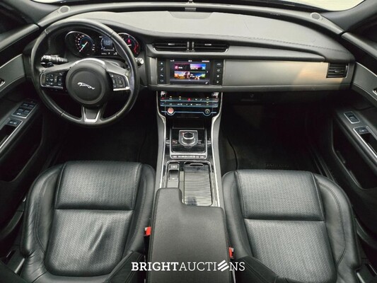 Jaguar XF 2.0d R-Sport 2.0 163pk 2019 (Origineel-NL), ZG-465-L
