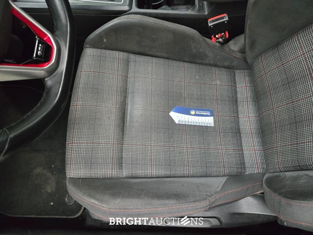 Volkswagen Golf GTI 2.0 TSI 245pk 2020, L-070-RZ