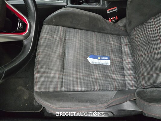 Volkswagen Golf GTI 2.0 TSI 245pk 2020, L-070-RZ