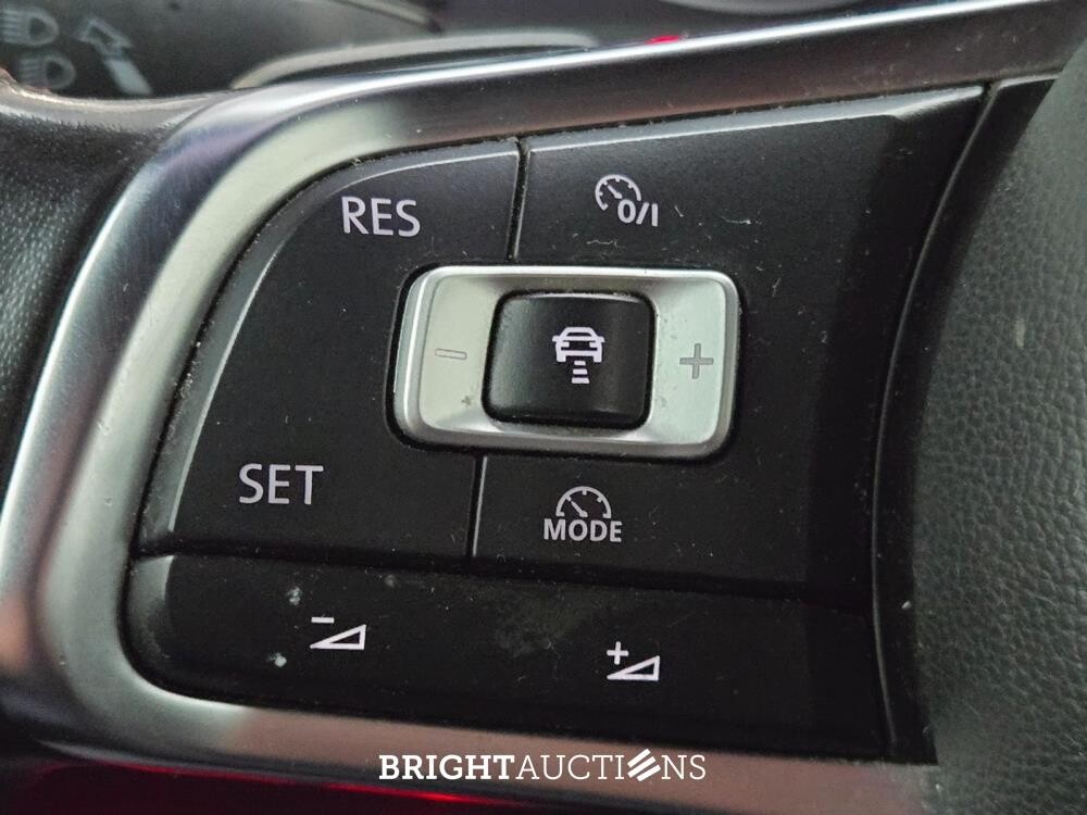 Volkswagen Golf GTI Performance 2.0 TSI 230pk 2017, R-879-RL