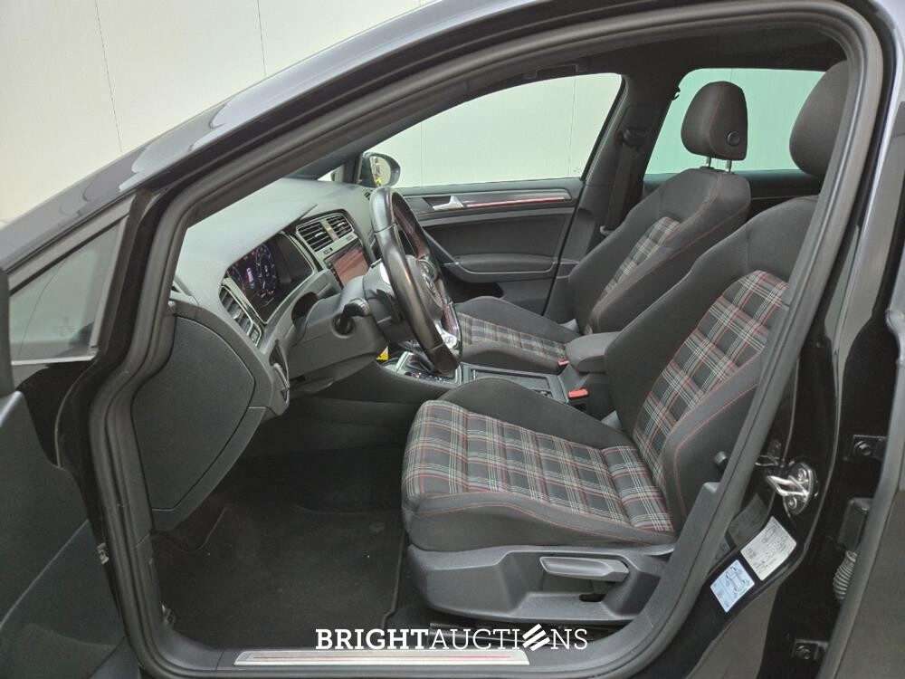 Volkswagen Golf GTI Performance 2.0 TSI 230pk 2017, K-602-NZ