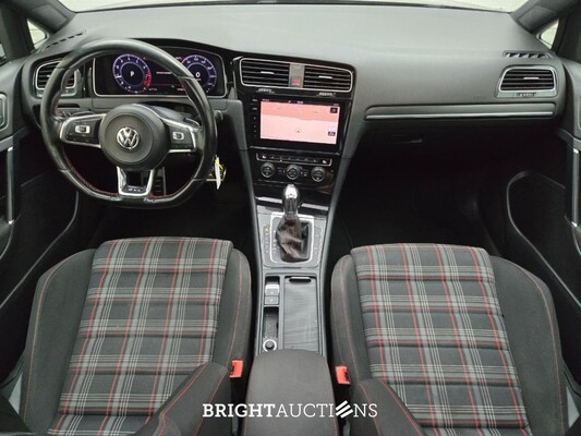 Volkswagen Golf GTI Performance 2.0 TSI 230pk 2017, K-602-NZ