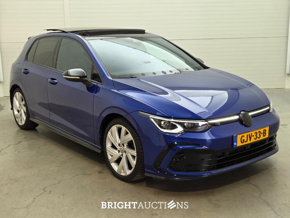 Volkswagen Golf eTSI R-Line 1.5 150pk 2023, GJV-33-B