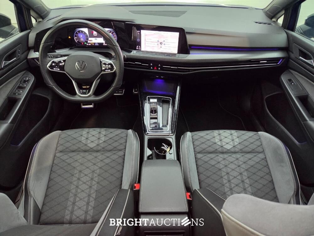 Volkswagen Golf eTSI R-Line 1.5 150pk 2023, GJV-33-B