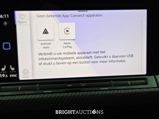 Volkswagen Golf eTSI R-Line 1.5 150pk 2023, GJV-33-B
