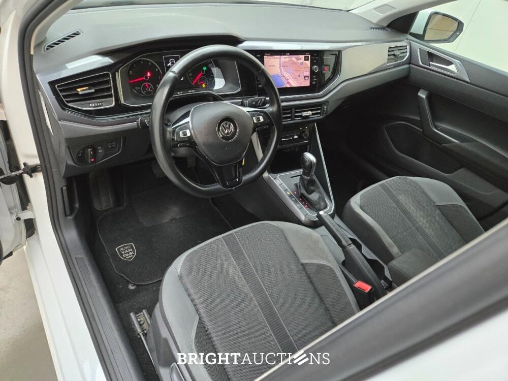 Volkswagen Polo Highline 1.0 TSI 95pk 2018 (Origineel-NL), ST-422-L