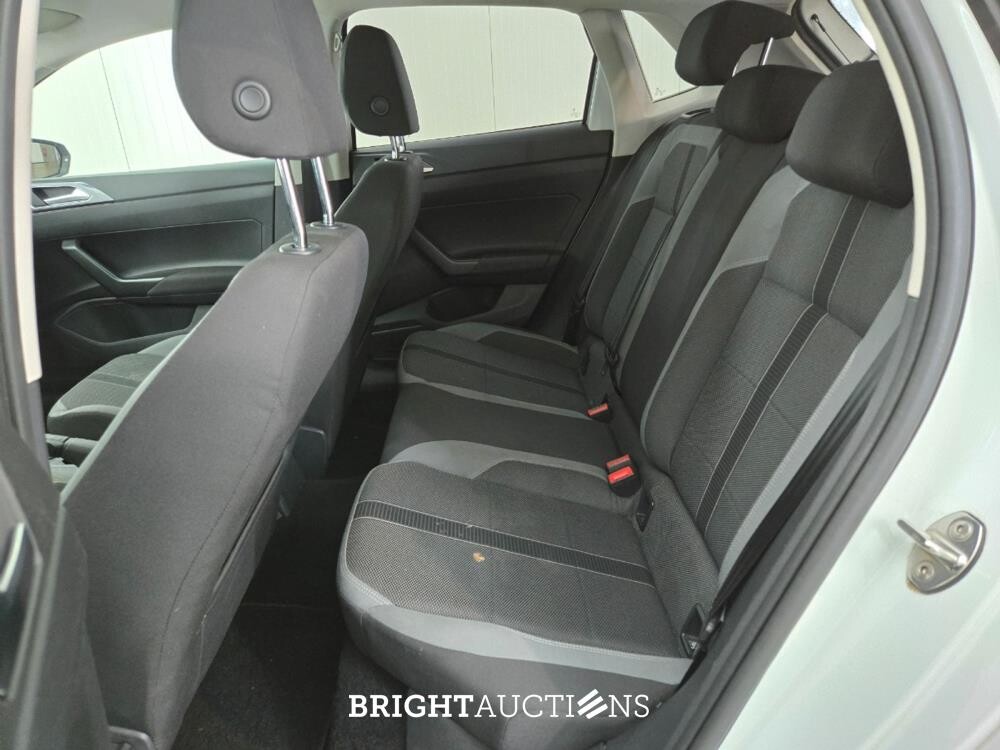 Volkswagen Polo Highline 1.0 TSI 95pk 2018 (Origineel-NL), ST-422-L