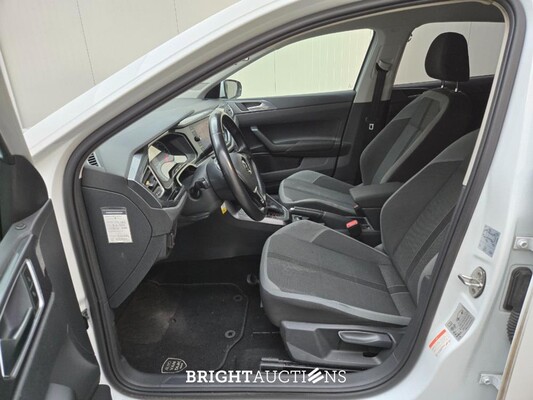 Volkswagen Polo Highline 1.0 TSI 95pk 2018 (Origineel-NL), ST-422-L
