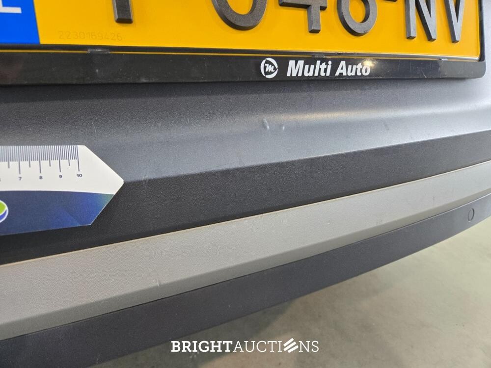 Volkswagen ID.4 First 77 kWh 204pk 2021, T-046-NV