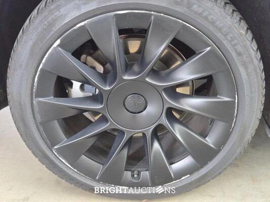 Tesla Model Y Long Range AWD 75 kWh 351pk 2022 (Origineel-NL), P-580-GV
