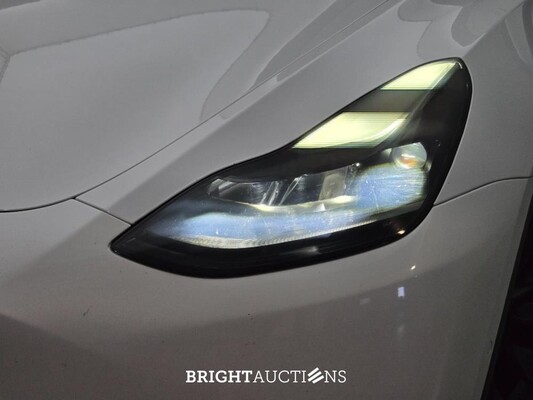 Tesla Model Y Long Range AWD 75 kWh 351pk 2022 (Origineel-NL), P-580-GV