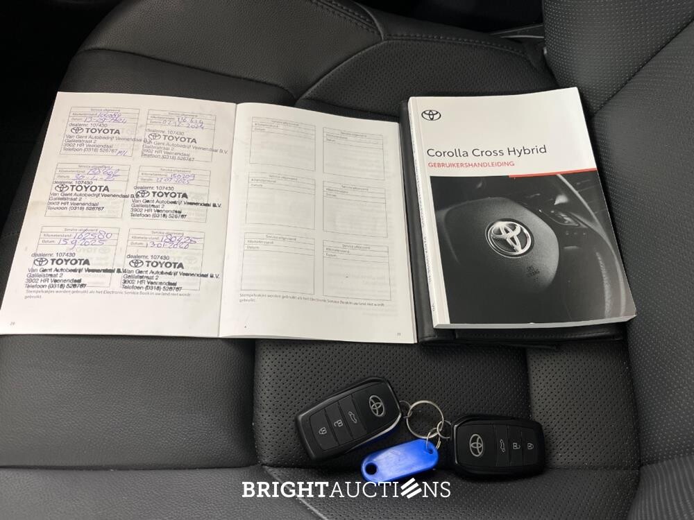 Toyota Corolla Cross High Power Hybrid Launch Edition 2.0 265pk 2023 (Origineel-NL), S-617-FK