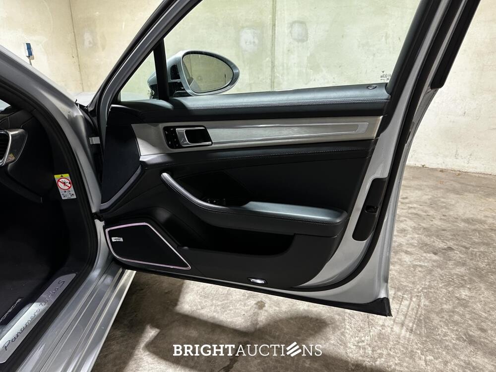 Porsche Panamera Turbo S E-Hybrid Executive 4.0 V8 680pk 2018 (Origineel-NL) Sport-Chrono, SP-232-N